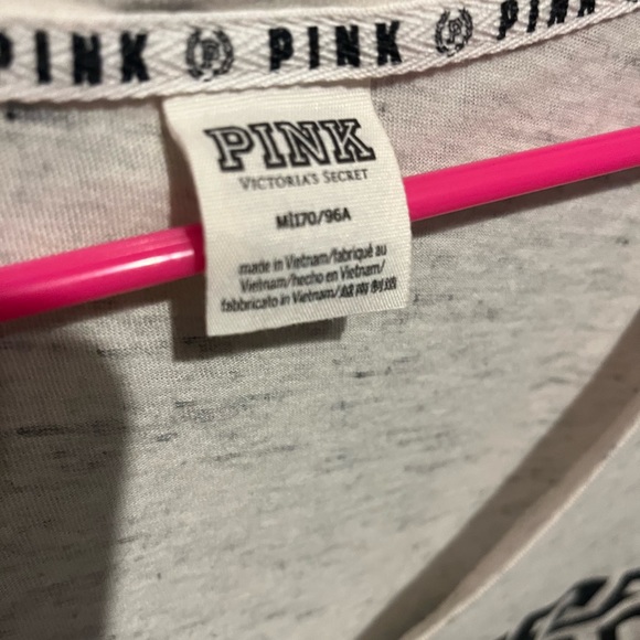 ✨VS PINK V-Neck✨ - Picture 3 of 3